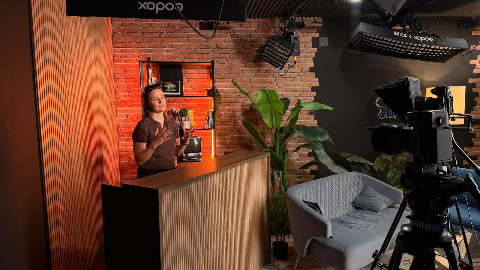 Podcast set · on air